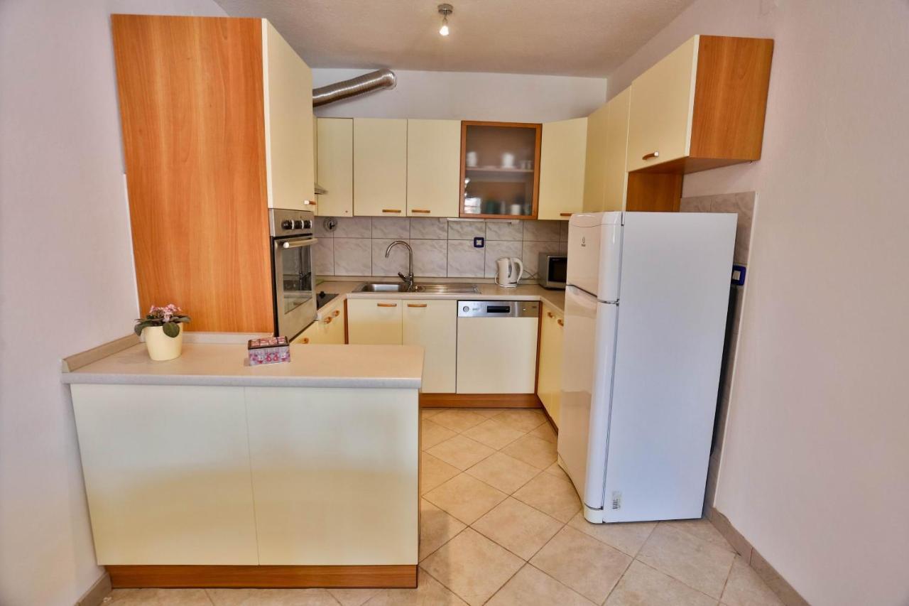 Apartments Lenka Sutivan Extérieur photo