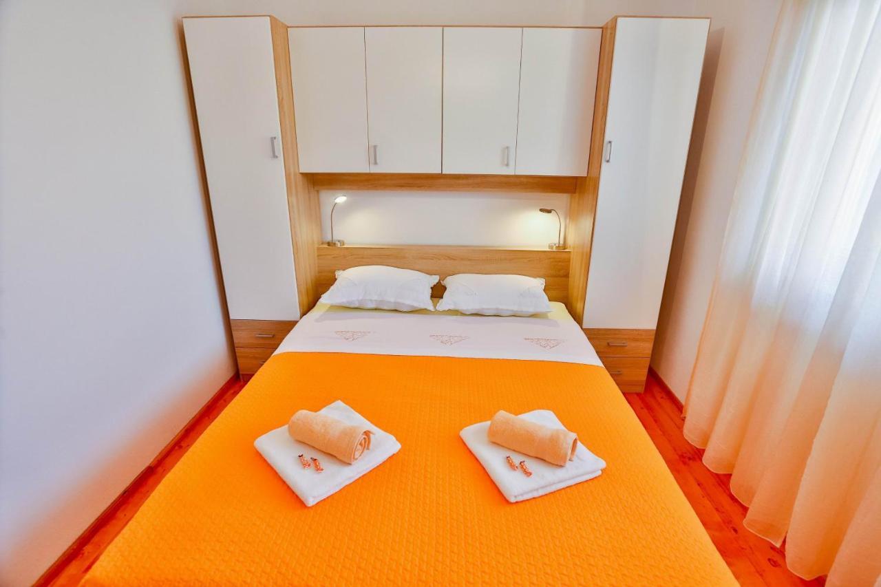 Apartments Lenka Sutivan Extérieur photo