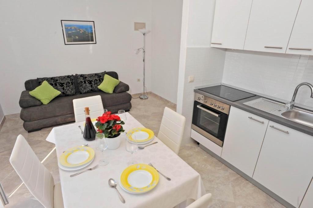 Apartments Lenka Sutivan Extérieur photo