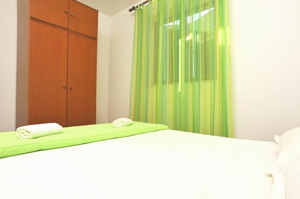 Apartments Lenka Sutivan Chambre photo