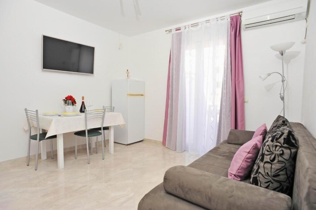 Apartments Lenka Sutivan Chambre photo